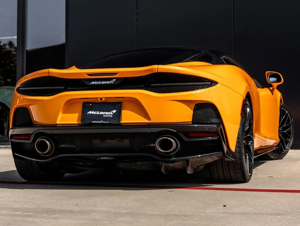 2022 McLaren GT - Image 9 of 31