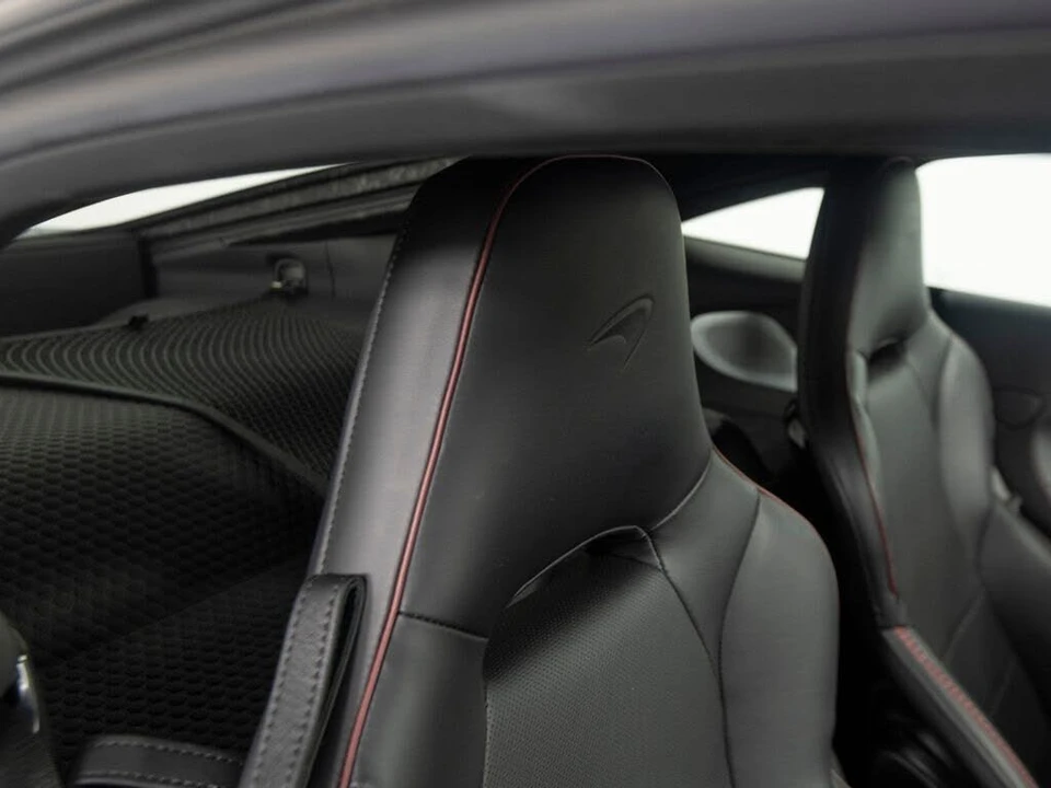 2022 McLaren GT - Image 30 of 31