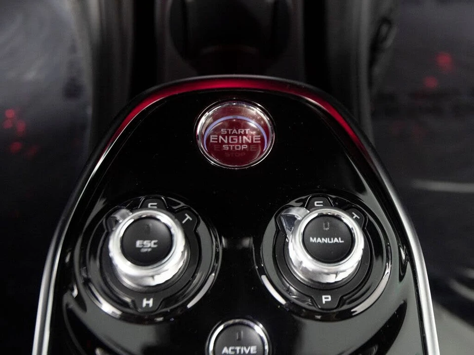 2022 McLaren GT - Image 18 of 31