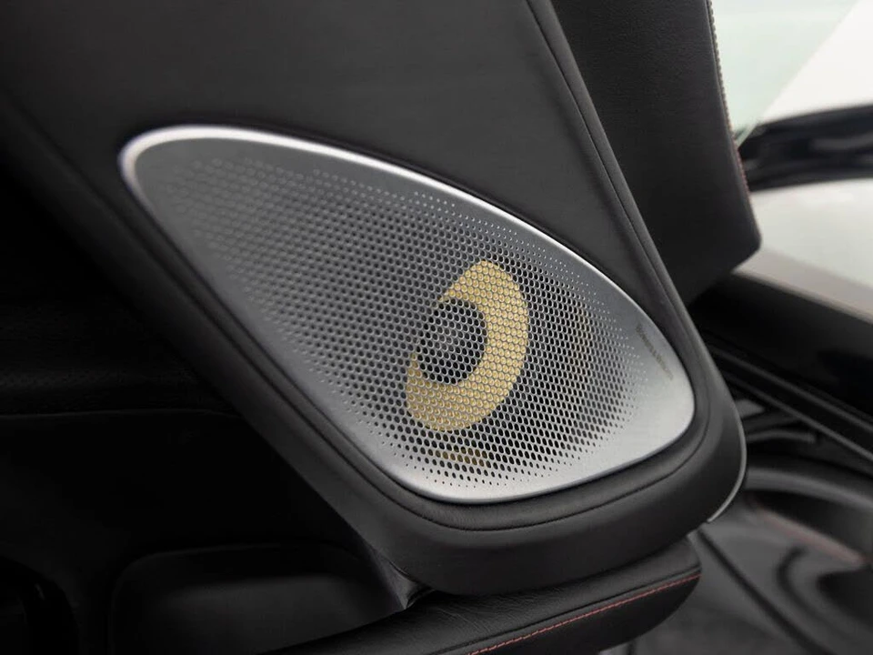 2022 McLaren GT - Image 11 of 31