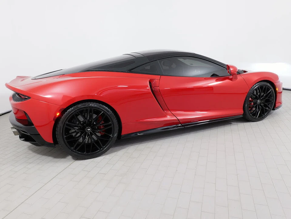 2022 McLaren GT - Image 11 of 31