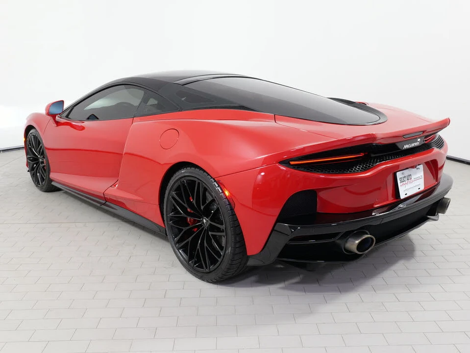 2022 McLaren GT - Image 17 of 31