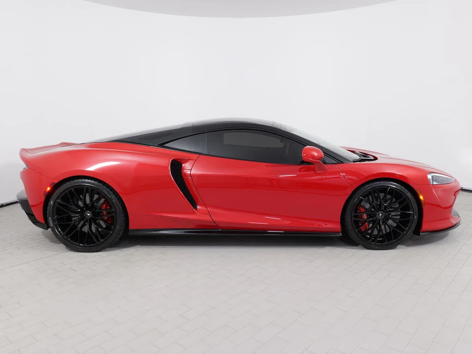 2022 McLaren GT - Image 10 of 31
