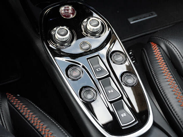 2022 McLaren GT - Image 29 of 31