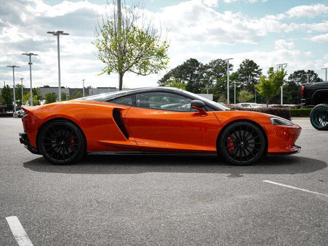 2022 McLaren GT - Image 14 of 31