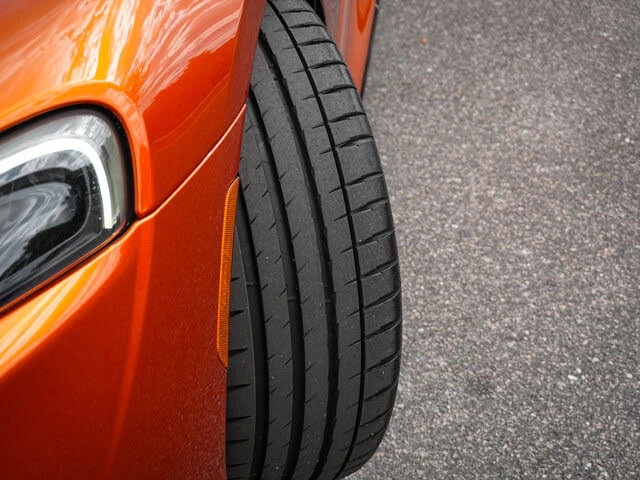 2022 McLaren GT - Image 12 of 31