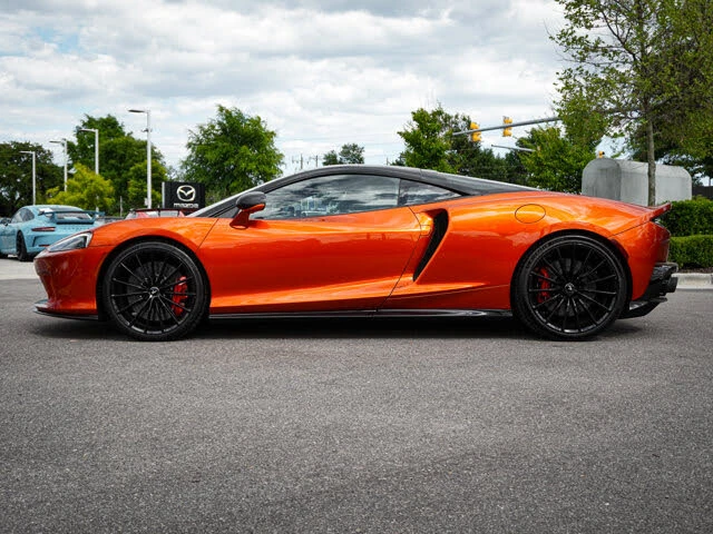 2022 McLaren GT - Image 9 of 31