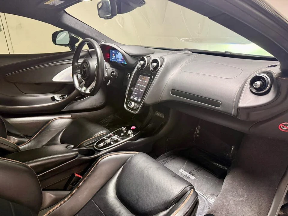 2022 McLaren GT - Image 20 of 23