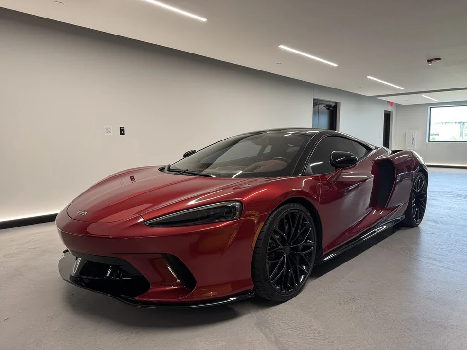 2022 McLaren GT - Image 2 of 16