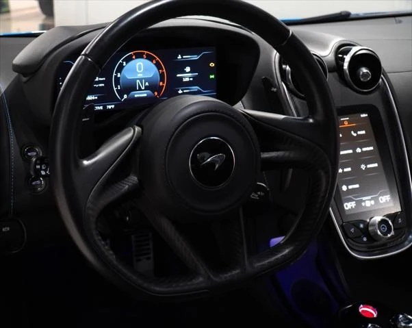 2022 McLaren GT - Image 25 of 29