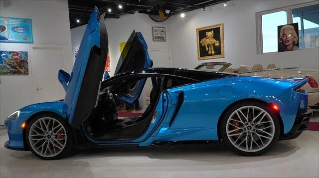 2022 McLaren GT - Image 14 of 29