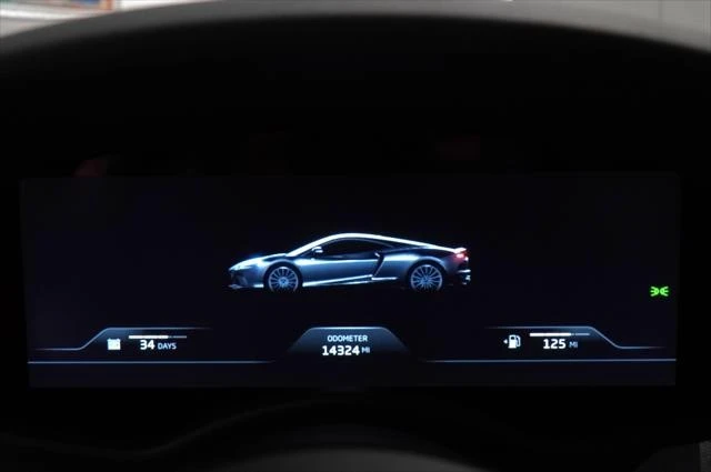 2022 McLaren GT - Image 24 of 29