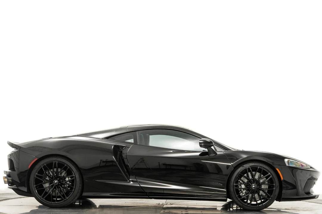 2022 McLaren GT - Image 2 of 12