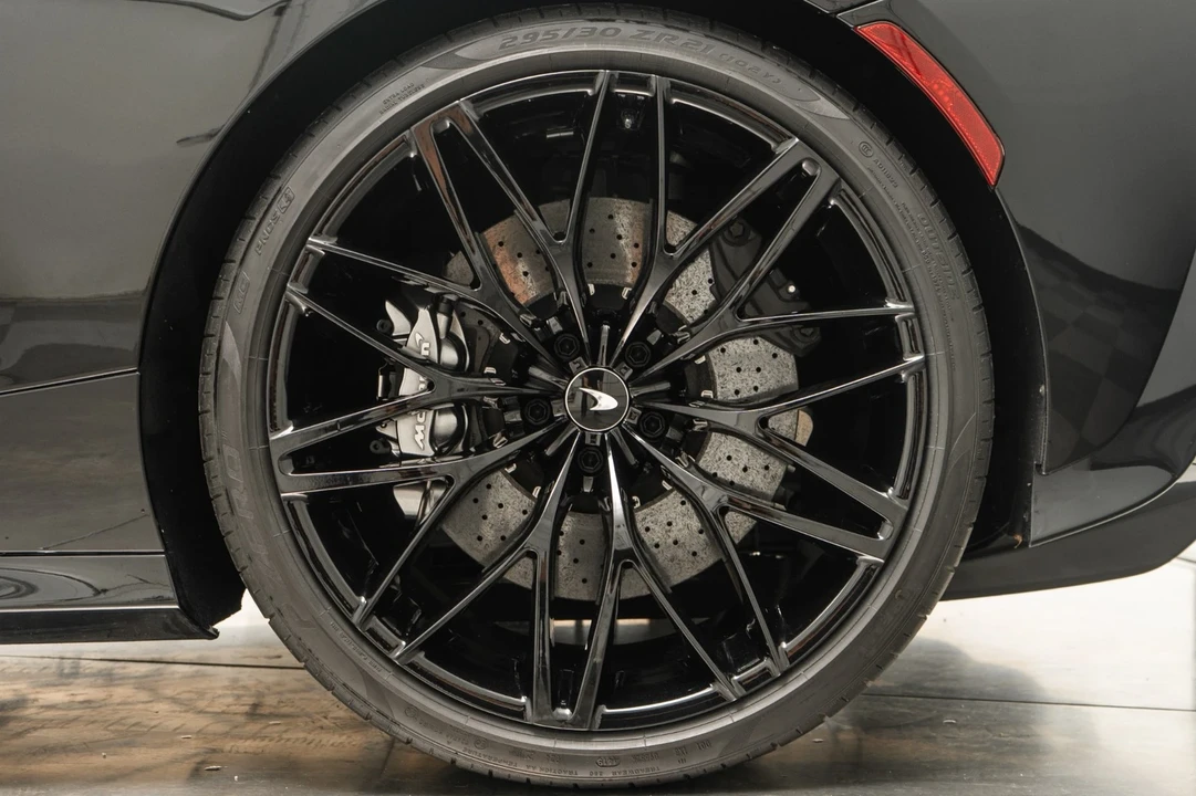2022 McLaren GT - Image 11 of 12