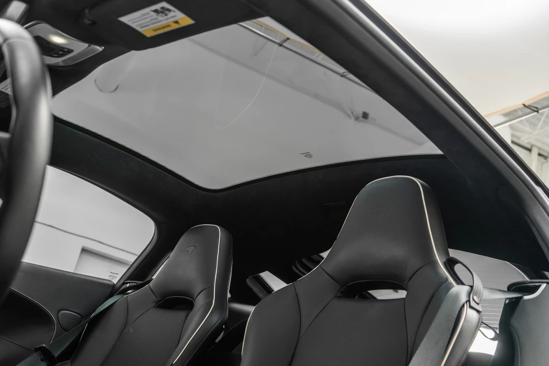 2022 McLaren GT - Image 18 of 21