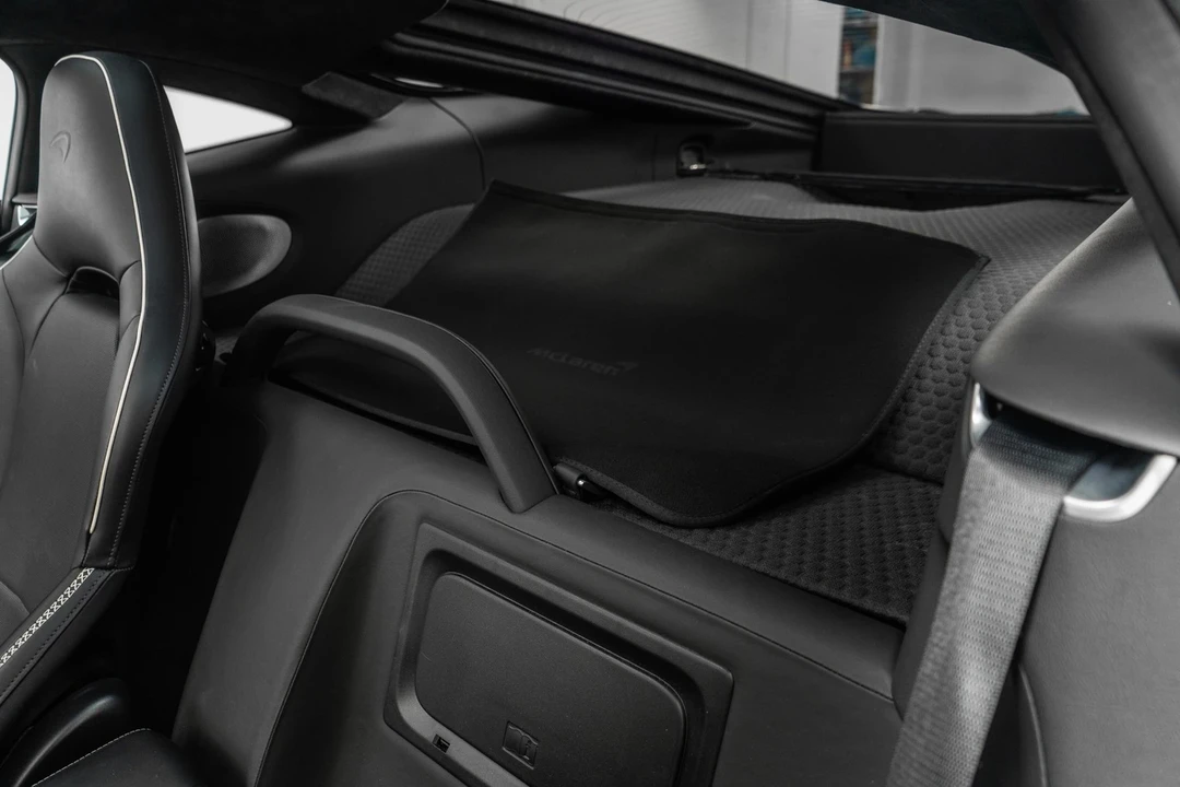 2022 McLaren GT - Image 16 of 21