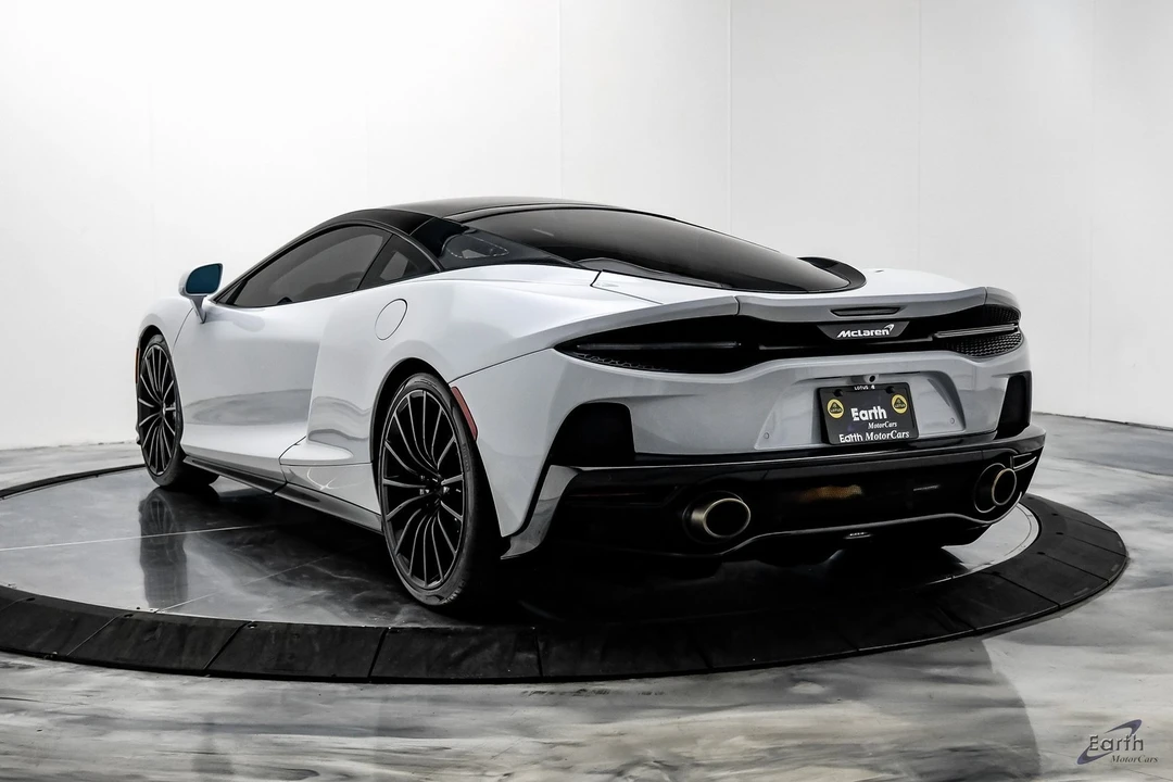 2022 McLaren GT - Image 9 of 12