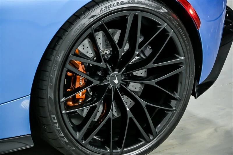 2022 McLaren GT - Image 19 of 21