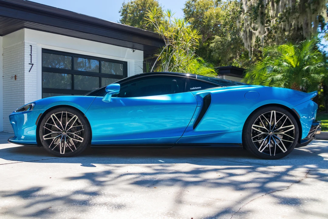 2022 McLaren GT - Image 3 of 31