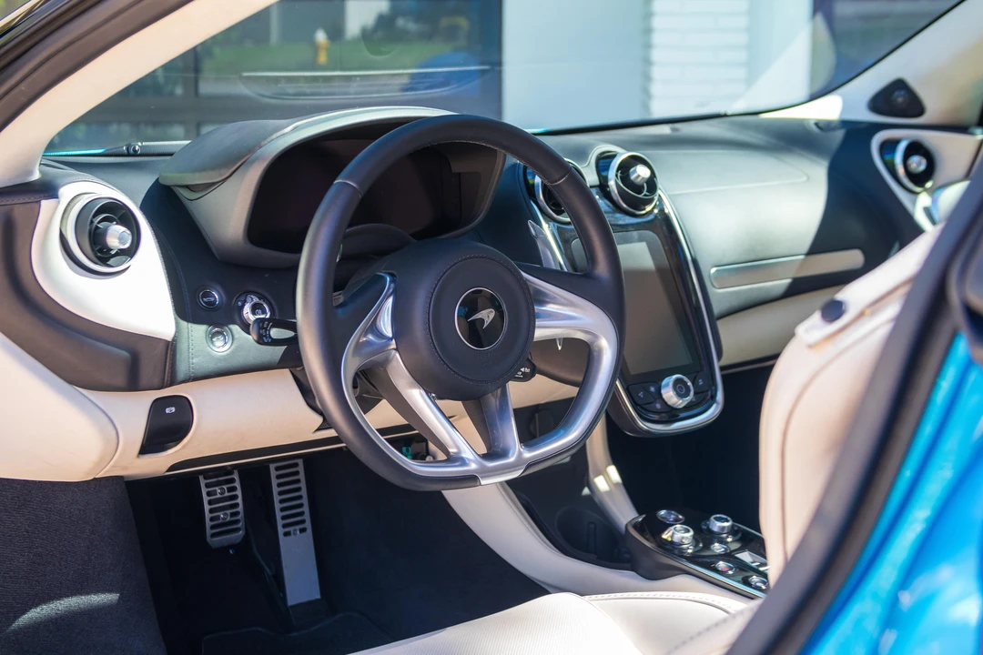 2022 McLaren GT - Image 26 of 31