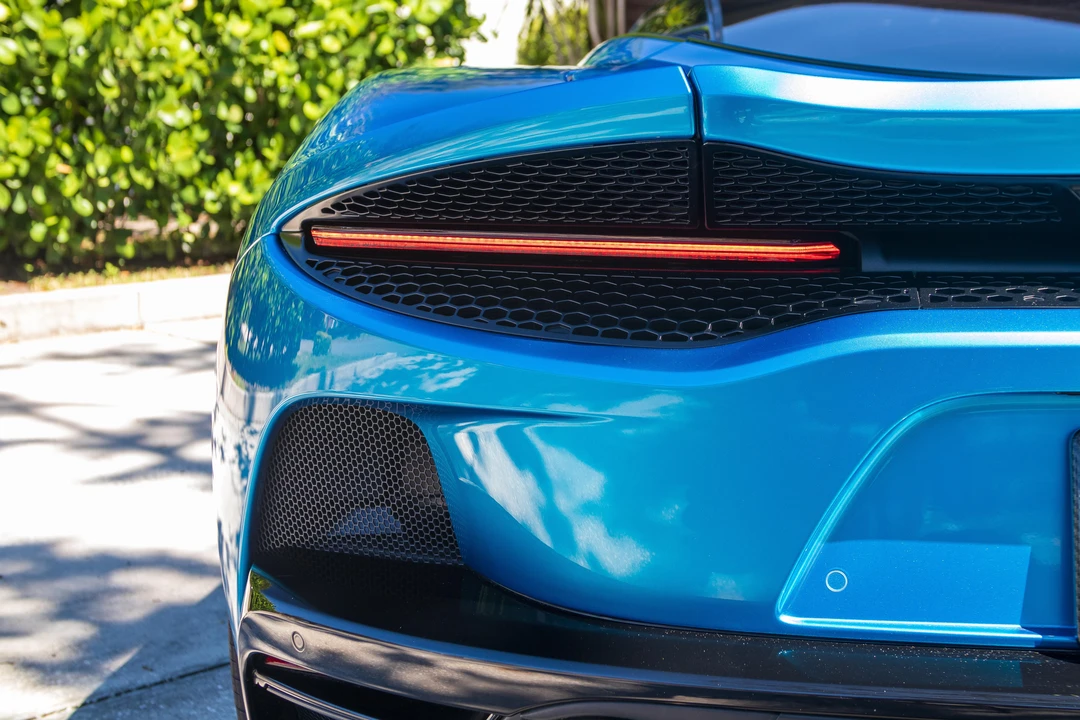 2022 McLaren GT - Image 15 of 31