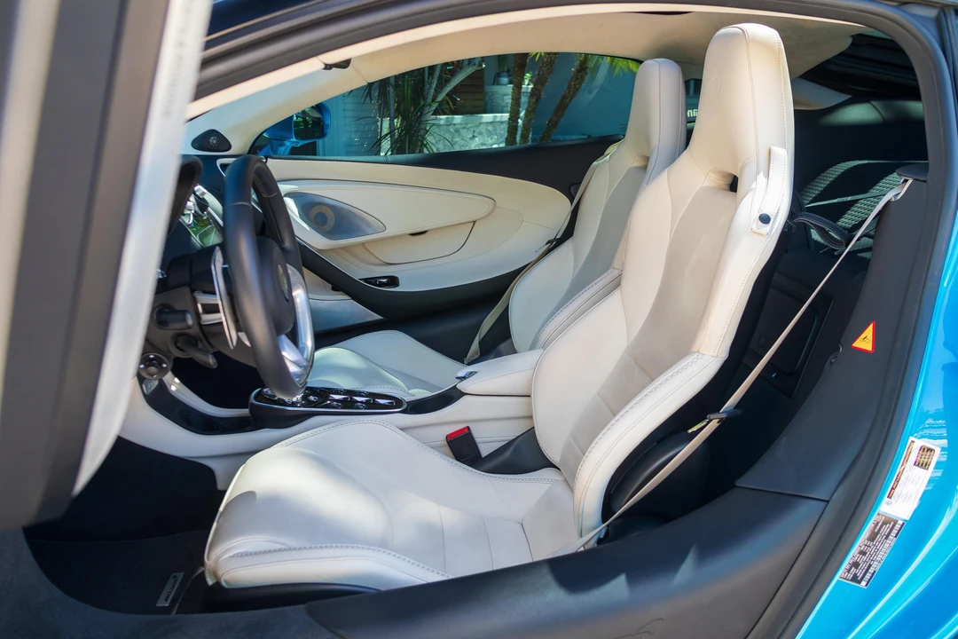 2022 McLaren GT - Image 27 of 31