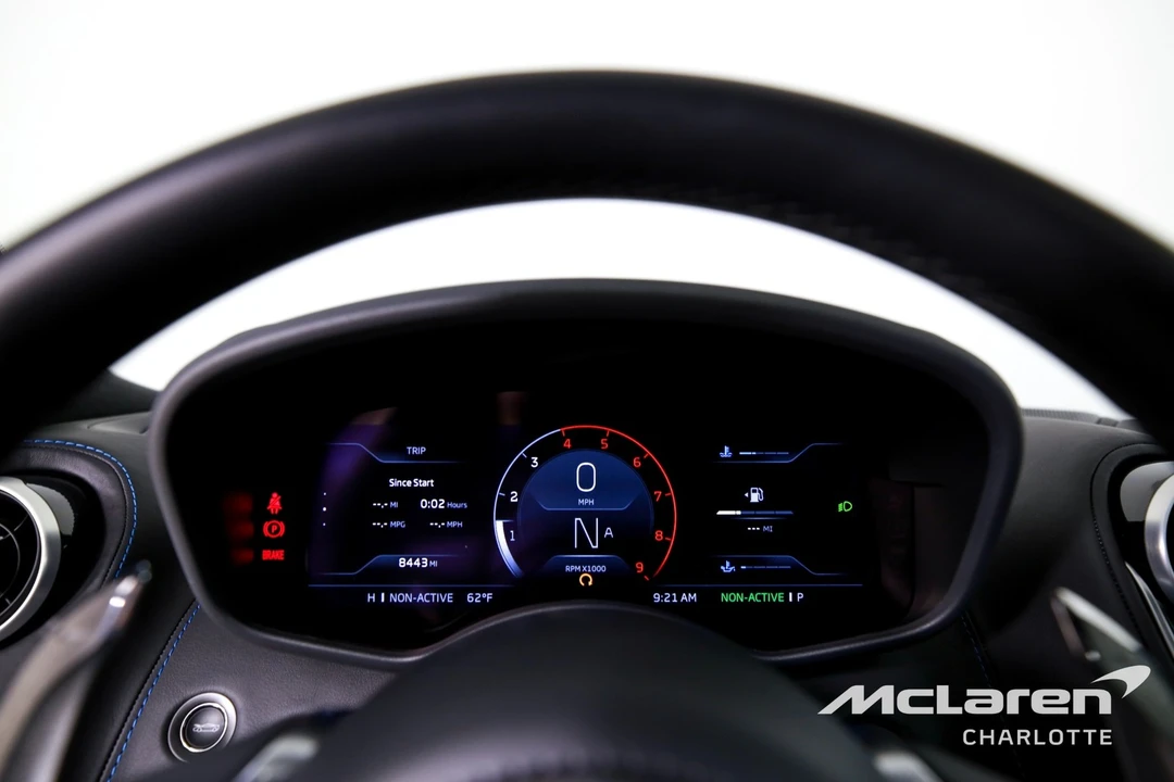 2022 McLaren GT - Image 14 of 21