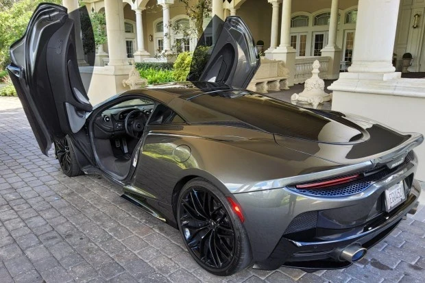 2022 McLaren GT - Image 2 of 7