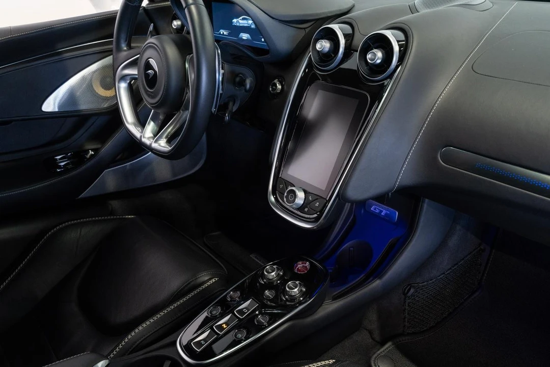 2022 McLaren GT - Image 10 of 21
