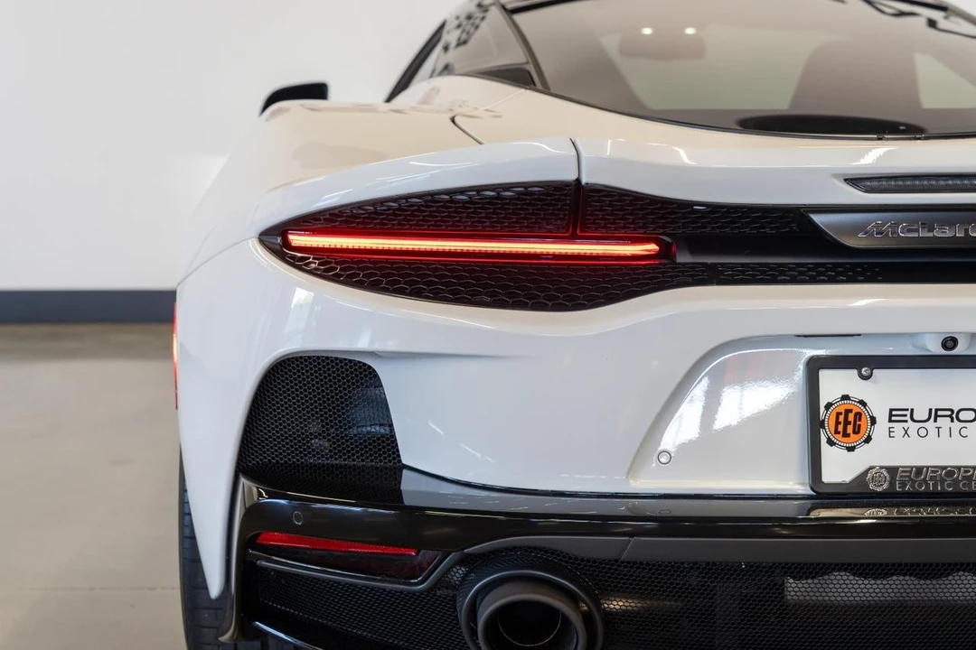 2022 McLaren GT - Image 14 of 21