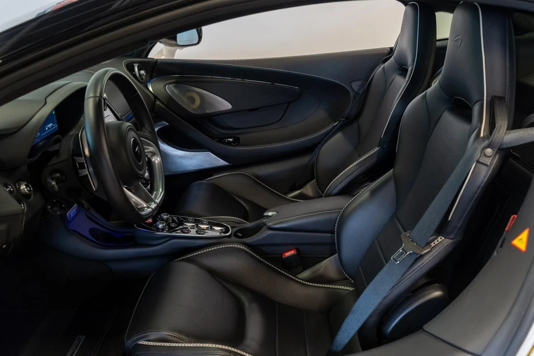 2022 McLaren GT - Image 3 of 21
