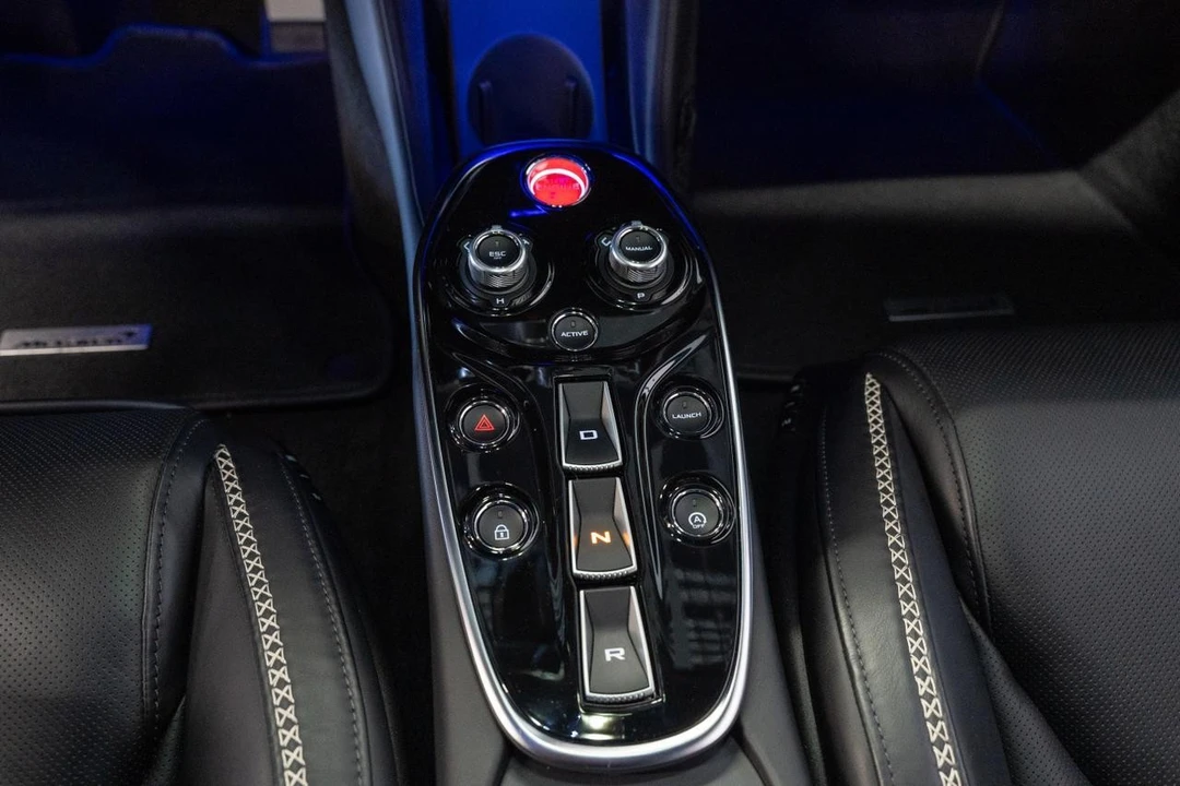 2022 McLaren GT - Image 12 of 21