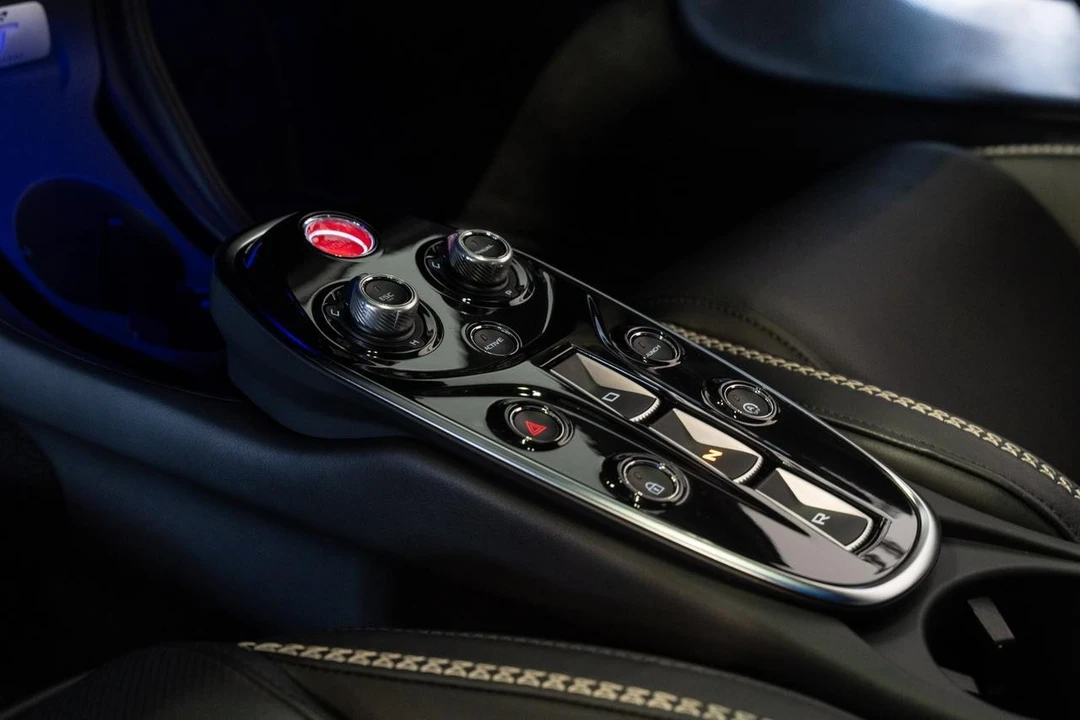 2022 McLaren GT - Image 5 of 21