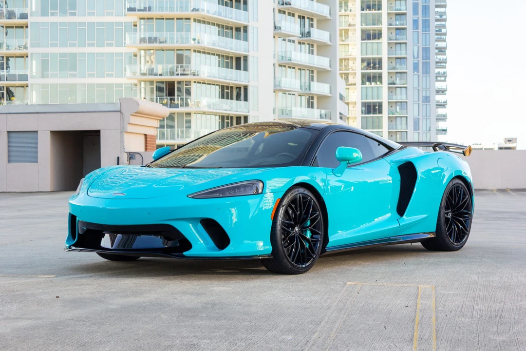 2022 McLaren GT - Image 2 of 31