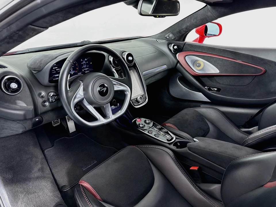 2022 McLaren GT - Image 23 of 31