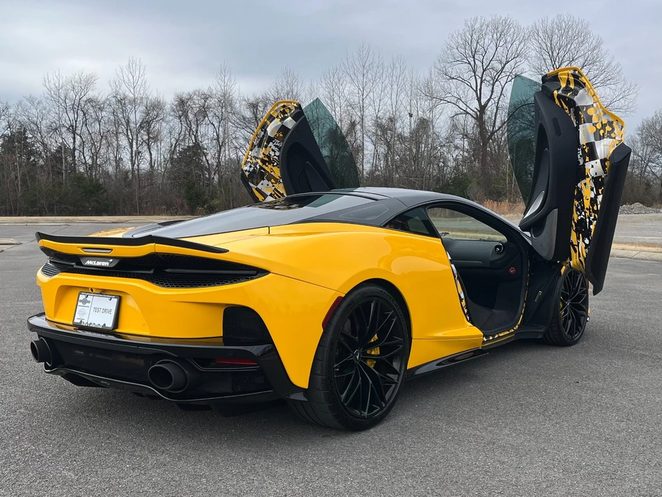 2022 McLaren GT - Image 3 of 21