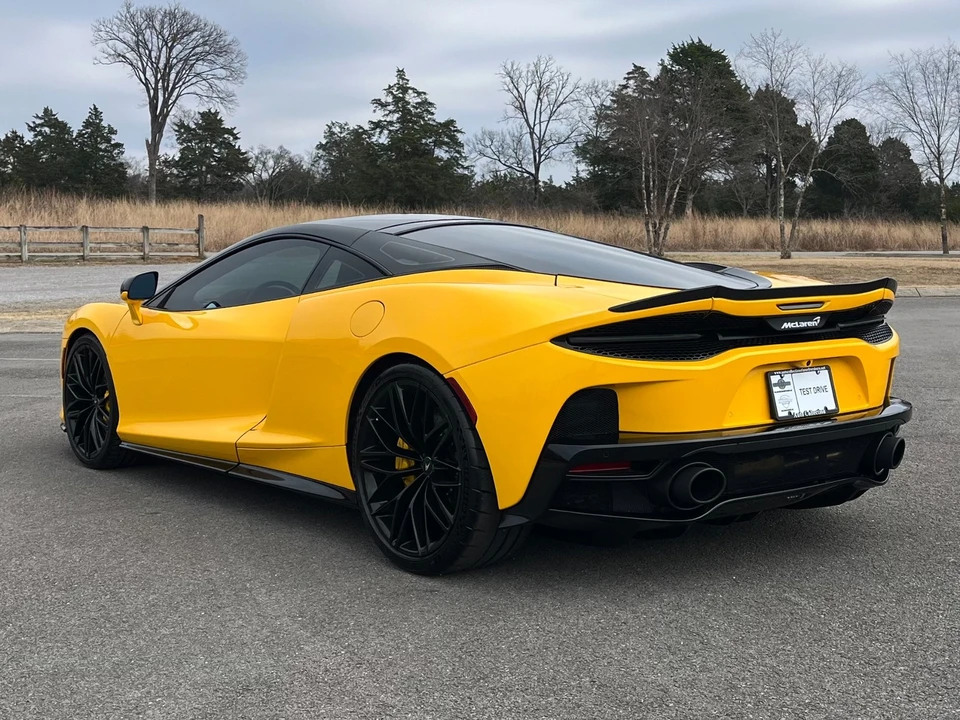 2022 McLaren GT - Image 12 of 21