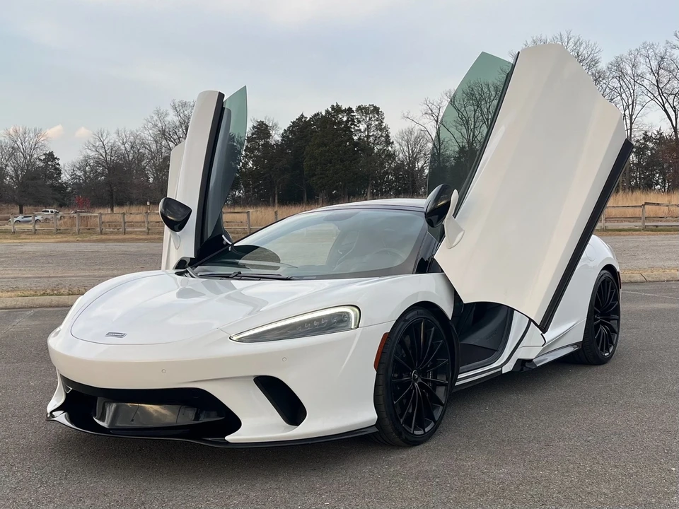 2022 McLaren GT - Image 2 of 12