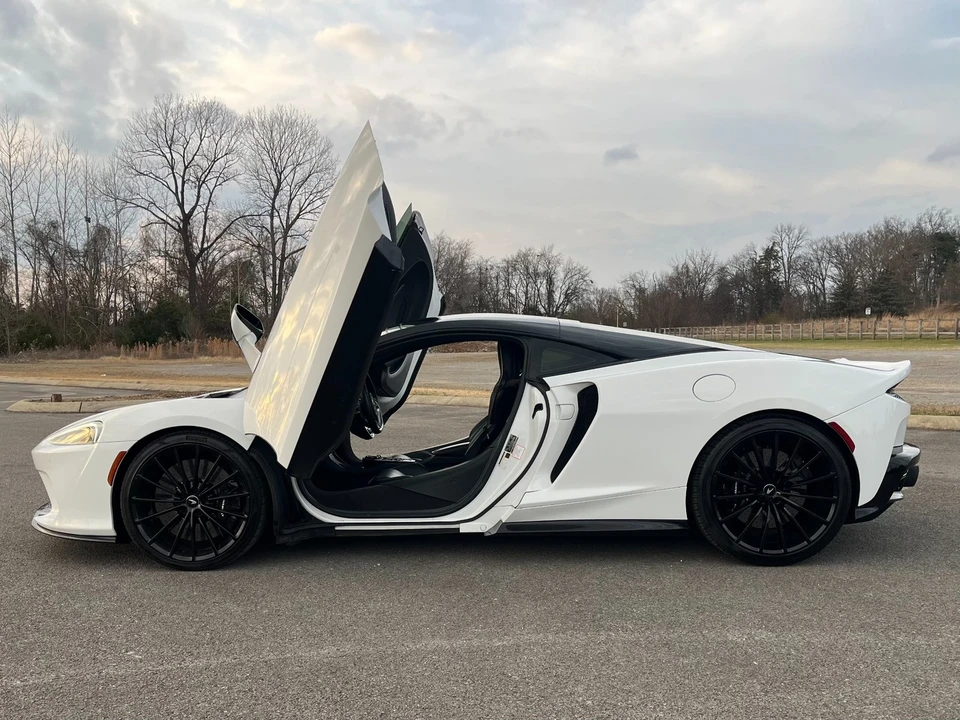 2022 McLaren GT - Image 4 of 12