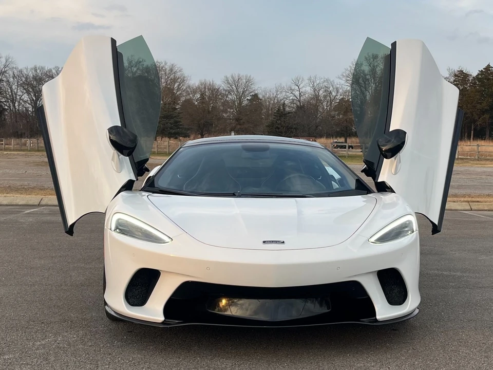 2022 McLaren GT - Image 6 of 12