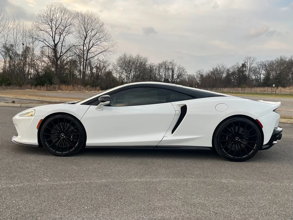 2022 McLaren GT - Image 10 of 12