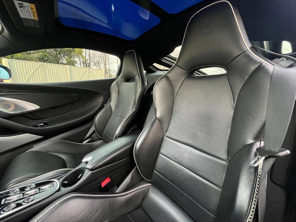2022 McLaren GT - Image 18 of 21
