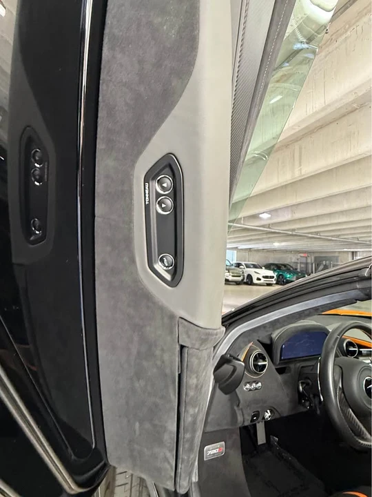 2022 McLaren 720S Spider - Image 17 of 21