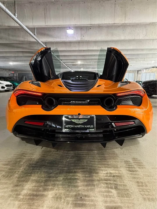 2022 McLaren 720S Spider - Image 4 of 21