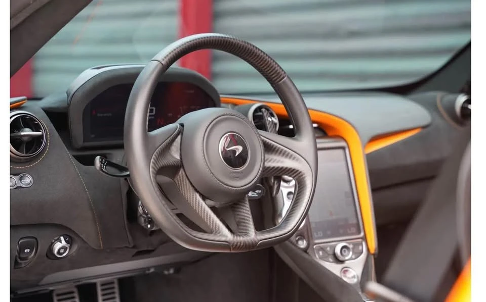2022 McLaren 720S - Image 4 of 4