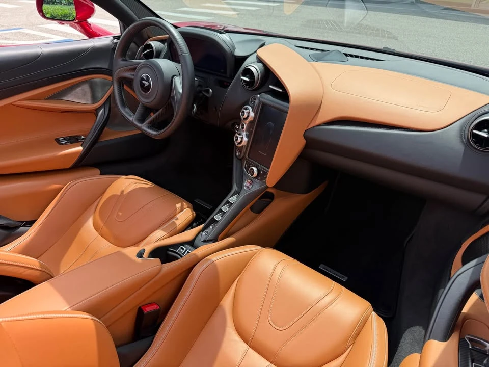 2022 McLaren 720S Spider - Image 7 of 11