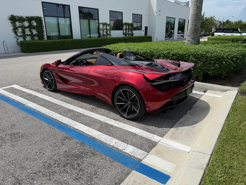 2022 McLaren 720S Spider - Image 3 of 11