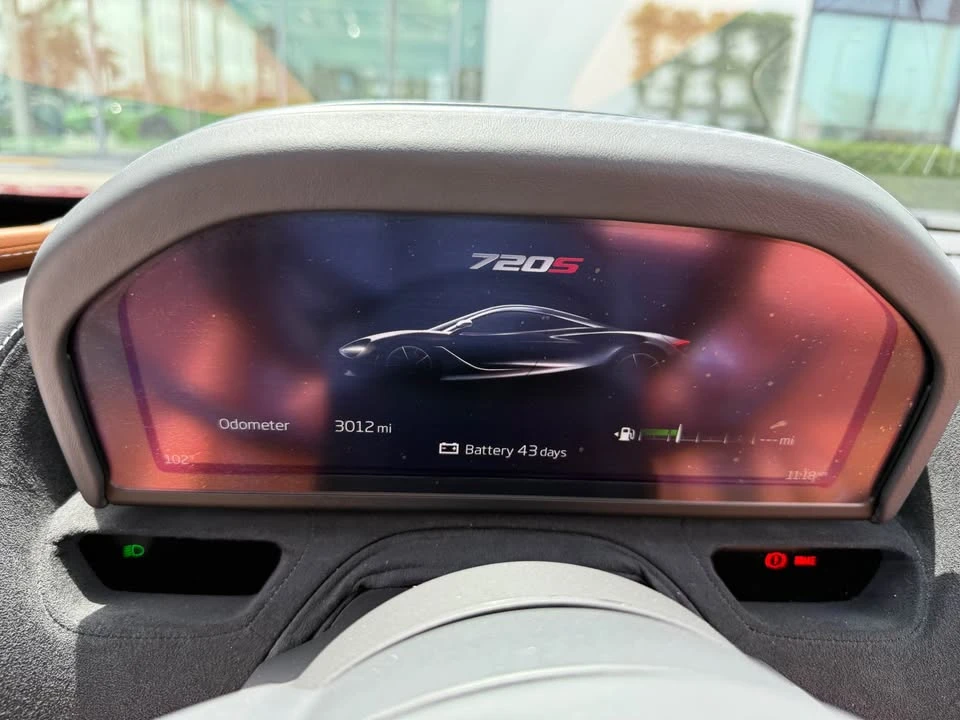 2022 McLaren 720S Spider - Image 9 of 11