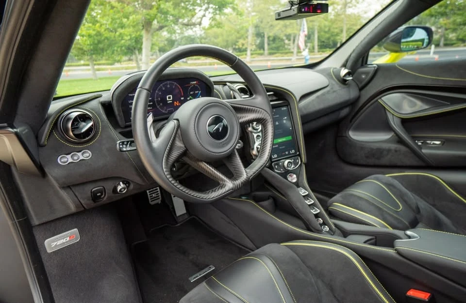 2022 McLaren 720S - Image 12 of 14