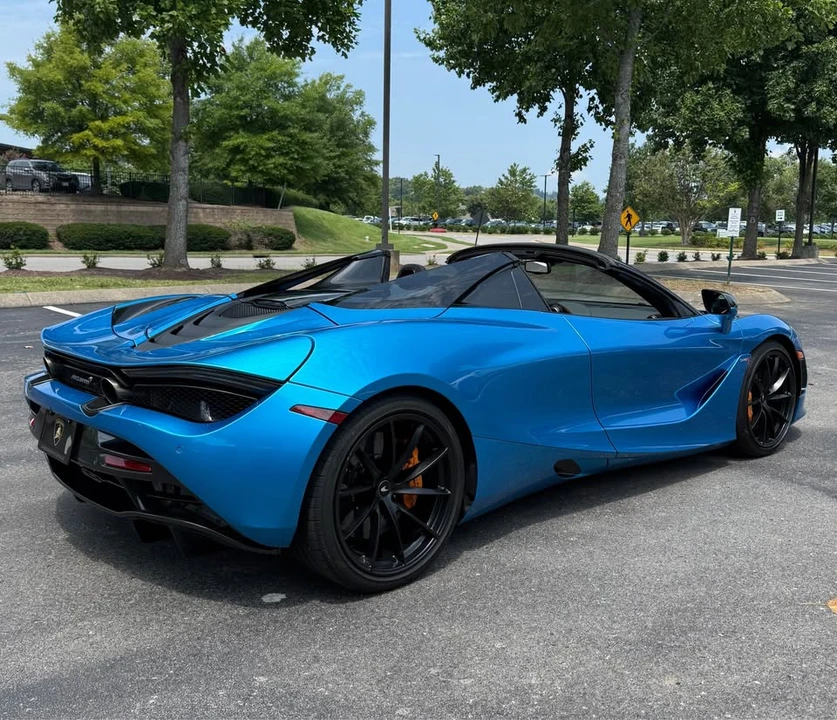 2022 McLaren 720S - Image 3 of 10